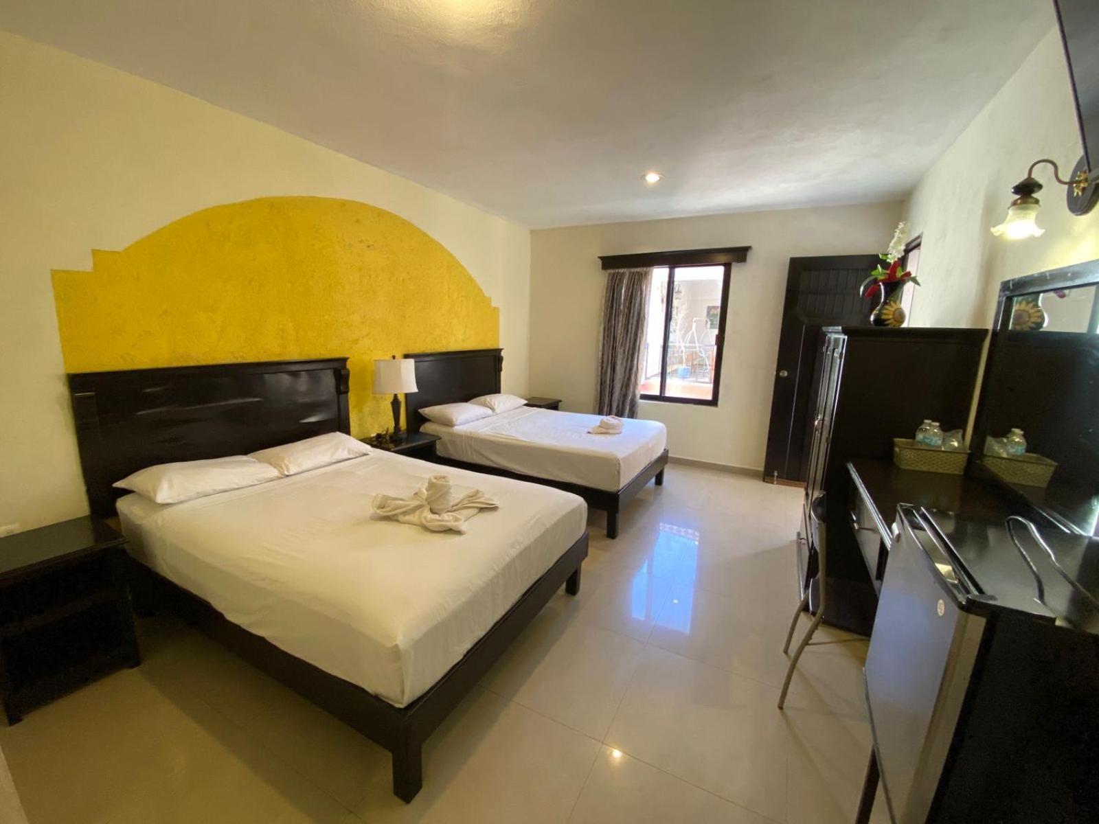 Hotel Quinta Marciala Mx Valladolid  Bagian luar foto