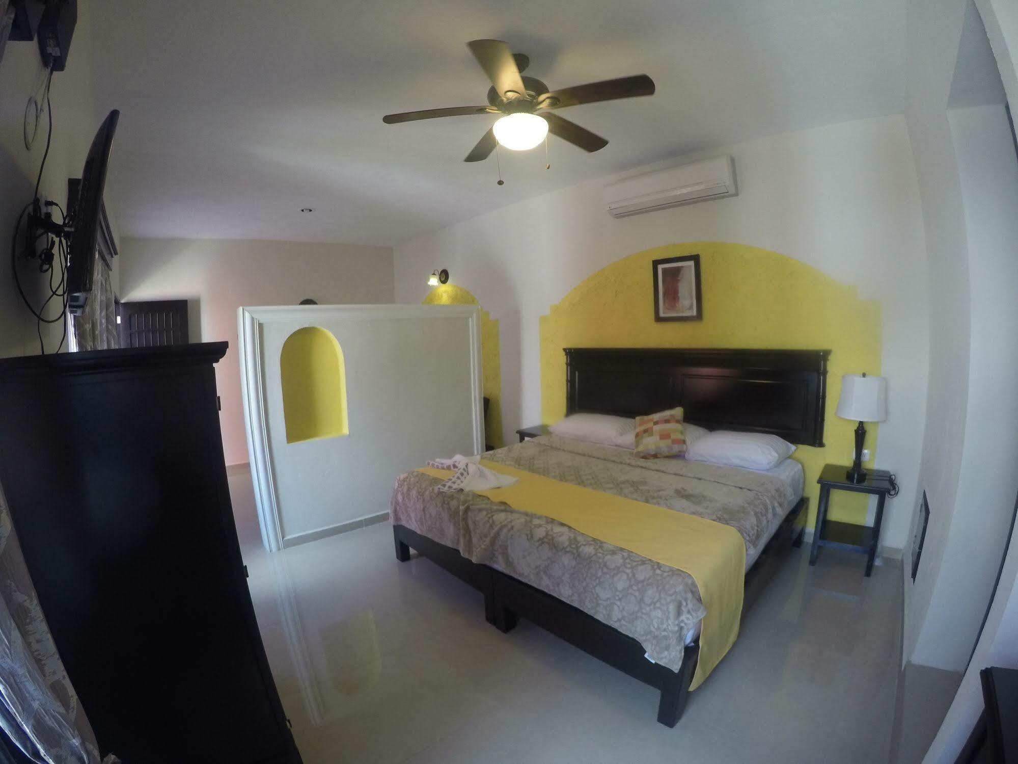 Hotel Quinta Marciala Mx Valladolid  Bagian luar foto